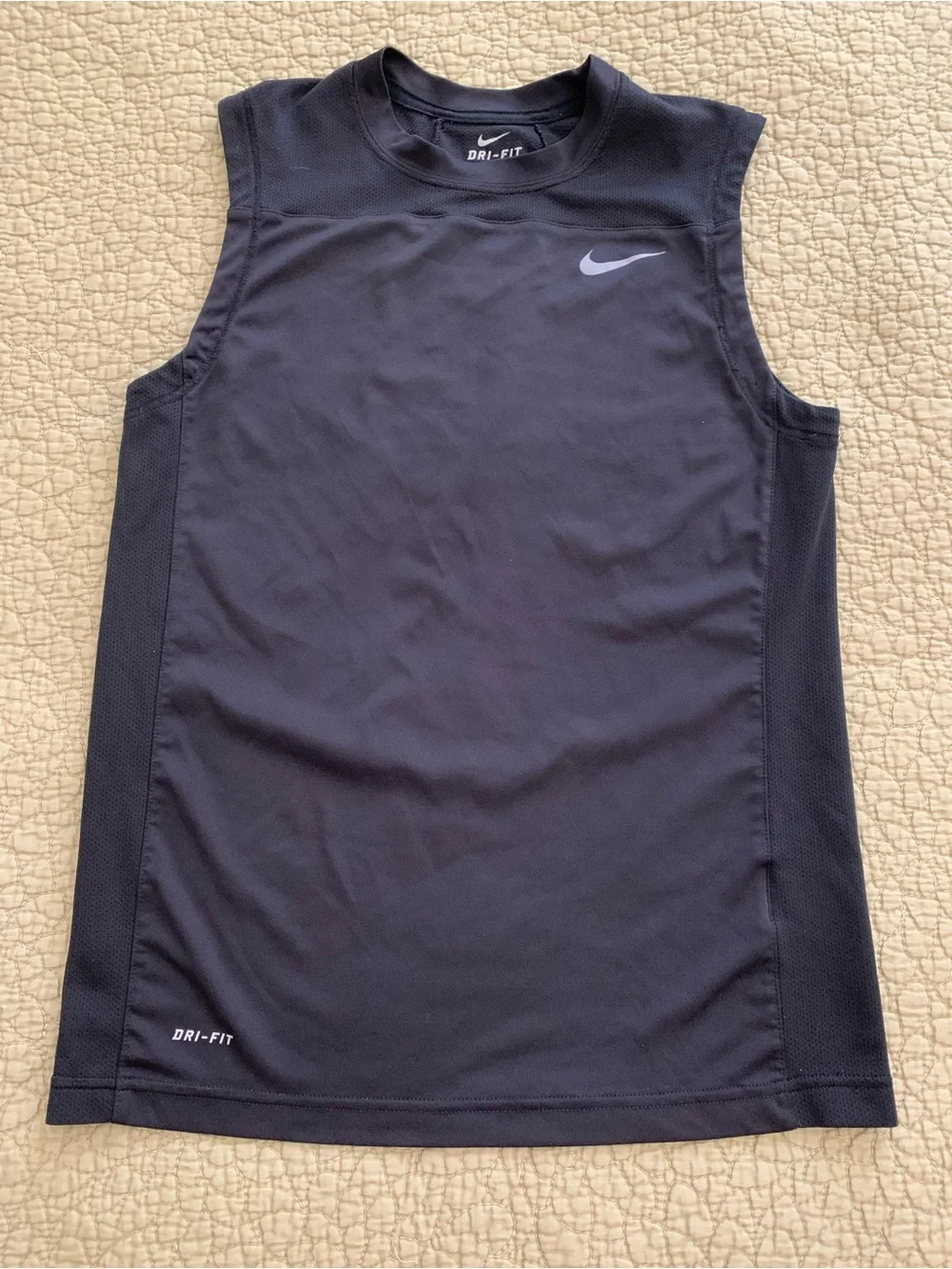 Nike DriFit Boy’s Black Sleeveless Tank Top Size Large